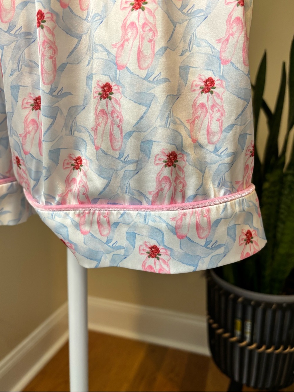 Pink & Light Blue Ballerina Print Satin Pajama Set - Picture 4 of 8